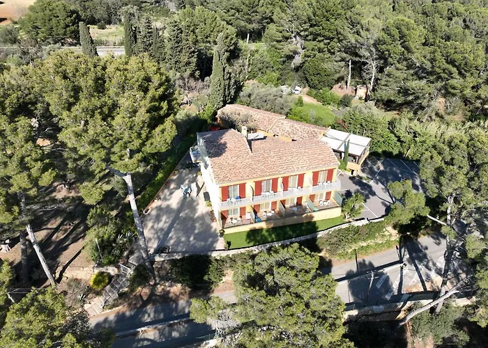 Hôtel Corniche du Liouquet